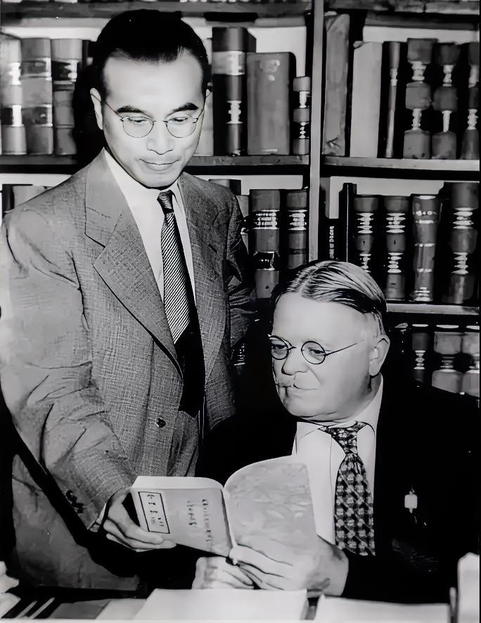 1949年，南京城内上万名政治犯即将遭到集体处决，国民党高官杨兆龙冒死拦下了这场