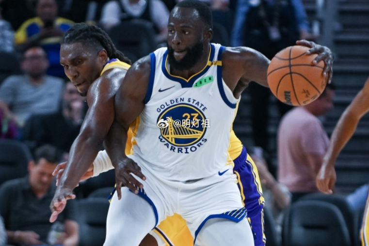 NBA常规赛，湖人主场迎战勇士。赛前，湖人中锋凯文·卢尼接受了媒体采访，谈到了昔
