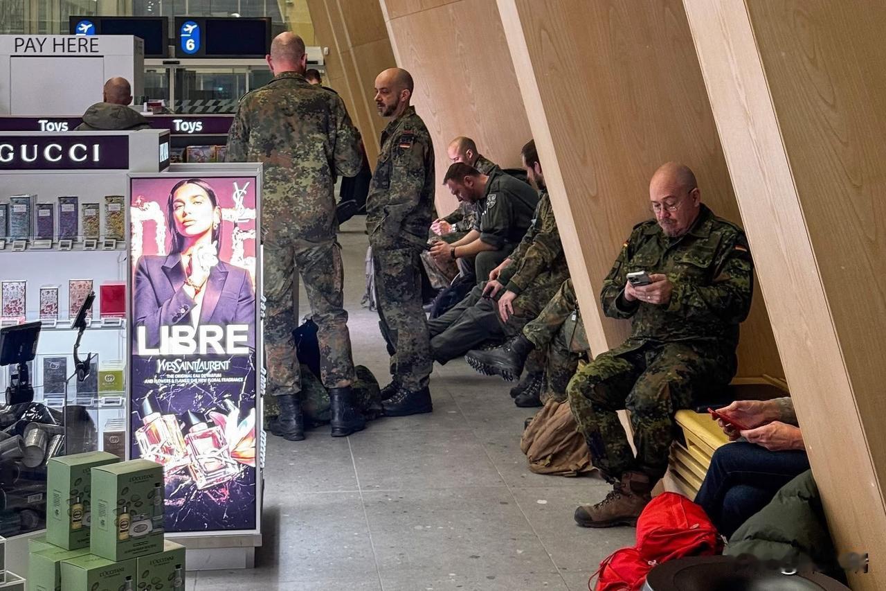 德军派兵赴格陵兰 两天就撤离了，德国《图片报》报道，1月16日抵达丹麦自治领地格