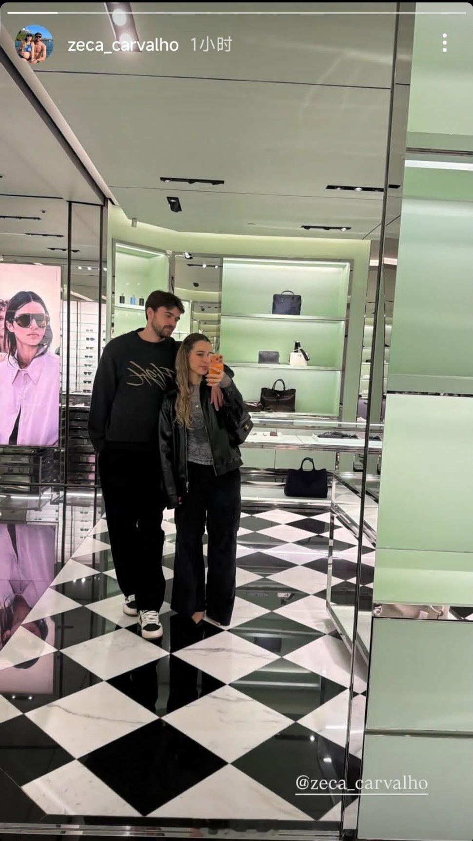 泽卡社媒晒照[照相机]自由橙[超话]山东泰山[超话] ​​​