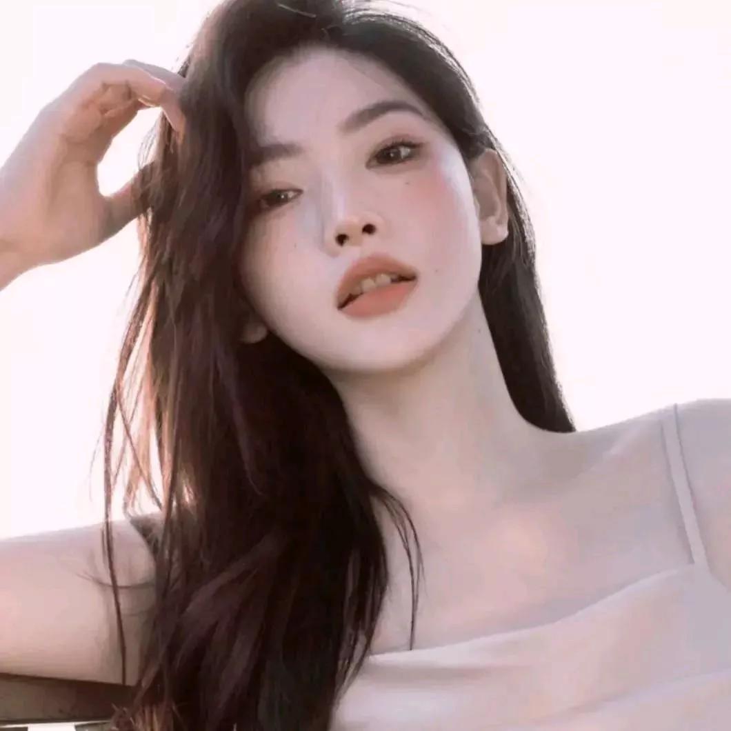 阳光下的温柔少女，自然妆容，清新自然清透少女感妆容 元气甜妹妆容 自然粉嫩妆容 