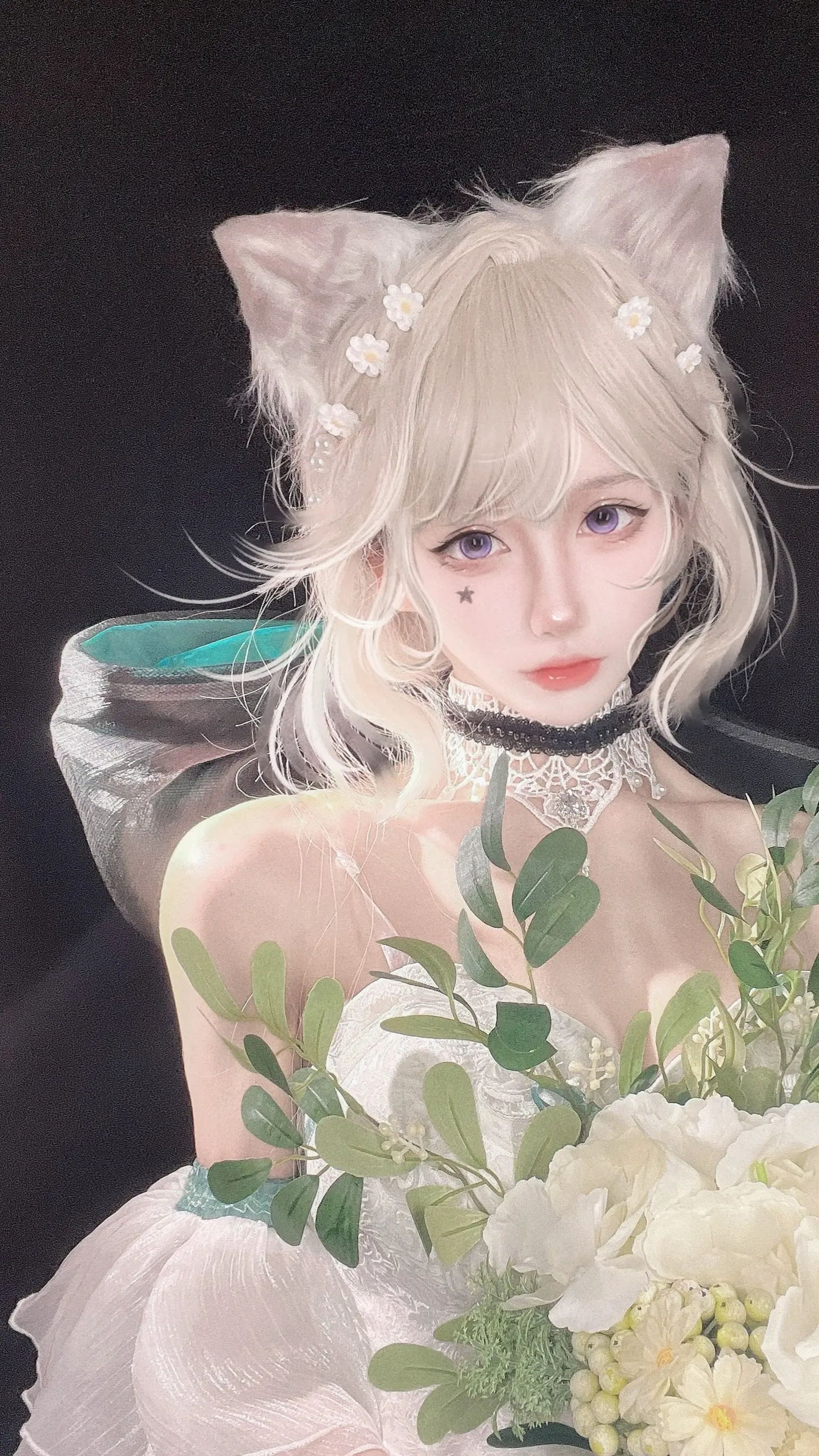 表演完收到花的琳妮特小姐。