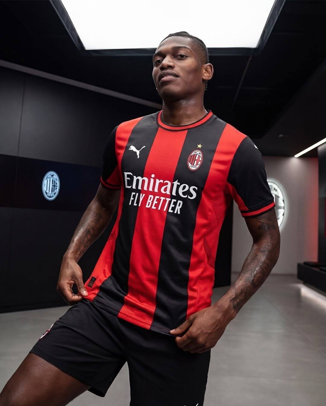 AC米兰 我是看不出来真假了。sempremilan