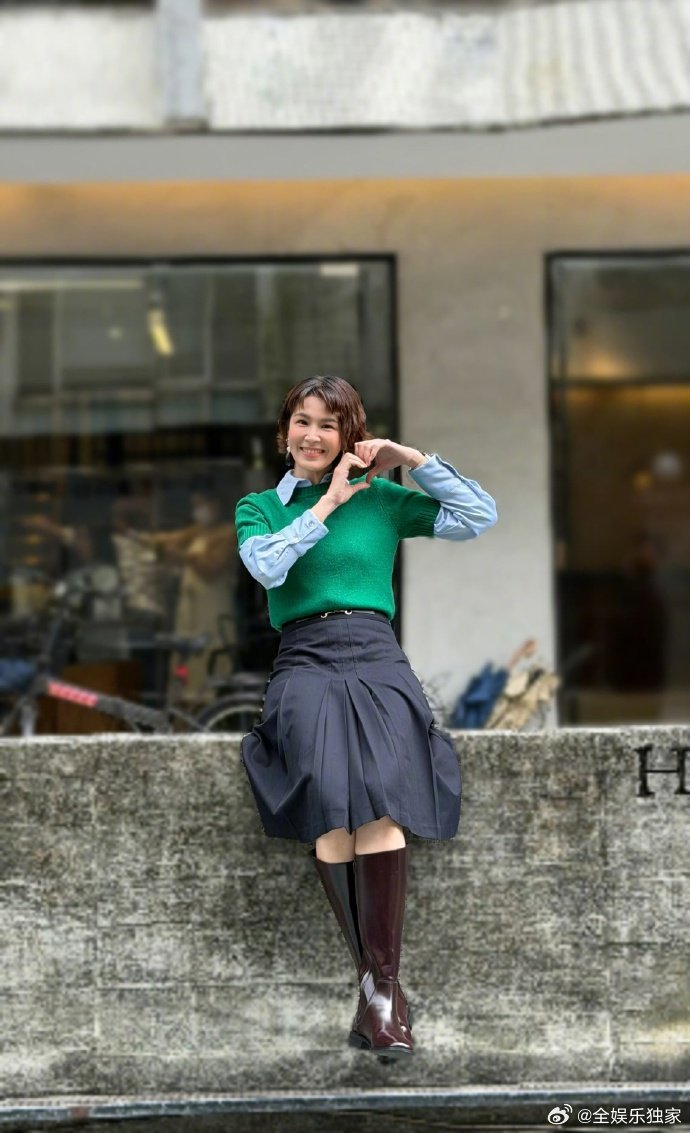 李心洁说很喜欢曾沛慈的歌温柔嗓音互相吸引，李心洁直言钟爱曾沛慈的歌声，期待舞台上