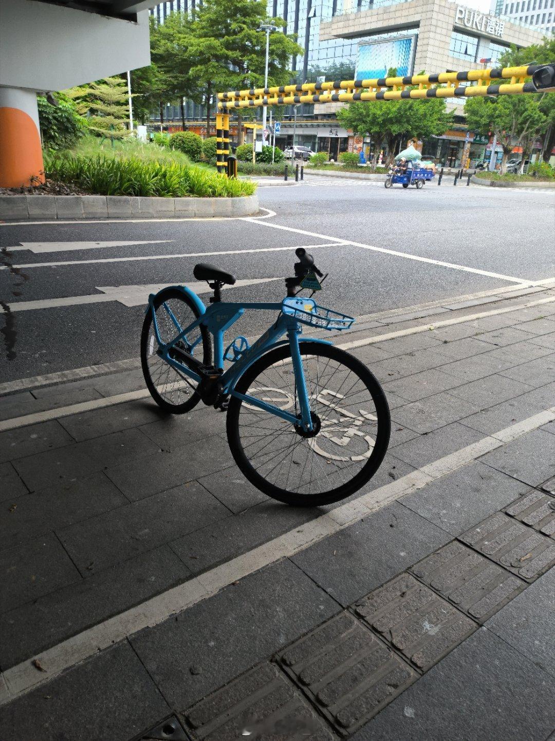 哈啰的共享公路车也太贵了吧，15块钱/半小时，月卡要299[捂嘴哭] ​​​