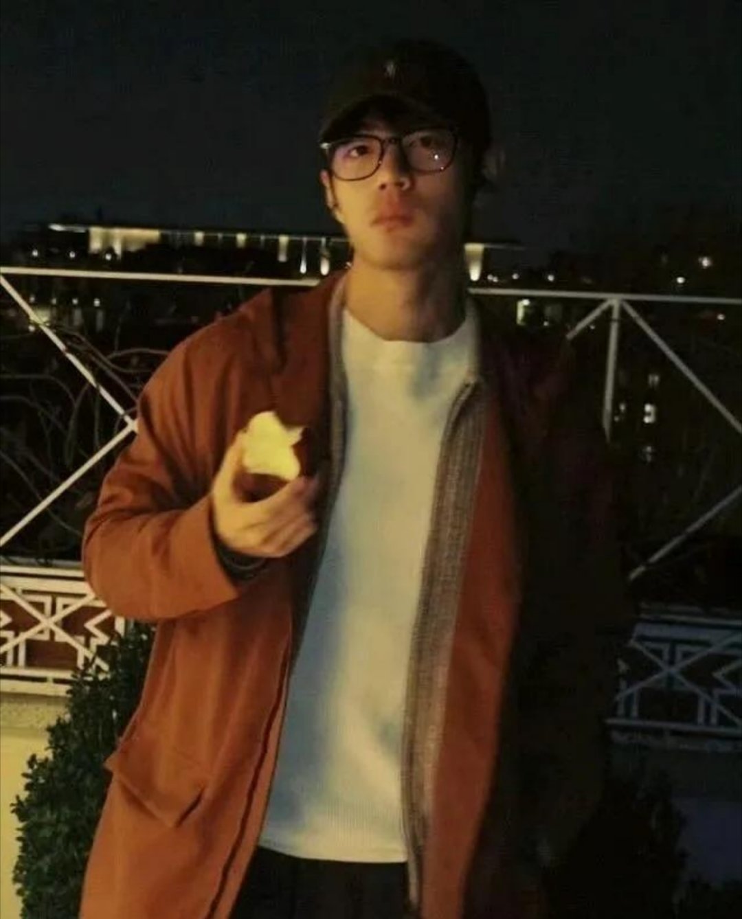 肖战米兰酒店一晚2万欧元2万欧元一晚的顶奢待遇！肖战米兰行入住品牌专属套房，私人