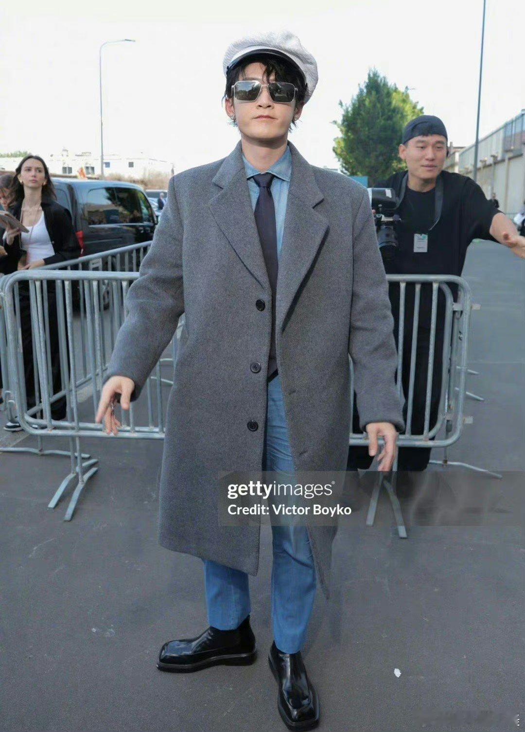 #外媒镜头下的檀健次生图#檀健次米兰看秀g社生图来啦～这个状态真的好好啊！[哇]