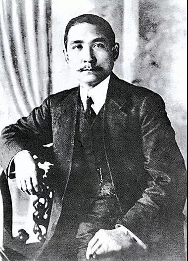 虽然天妒英才，出师未捷身先死 ，长使英雄泪满襟，革命尚未成功。但孙中山先生的丰功