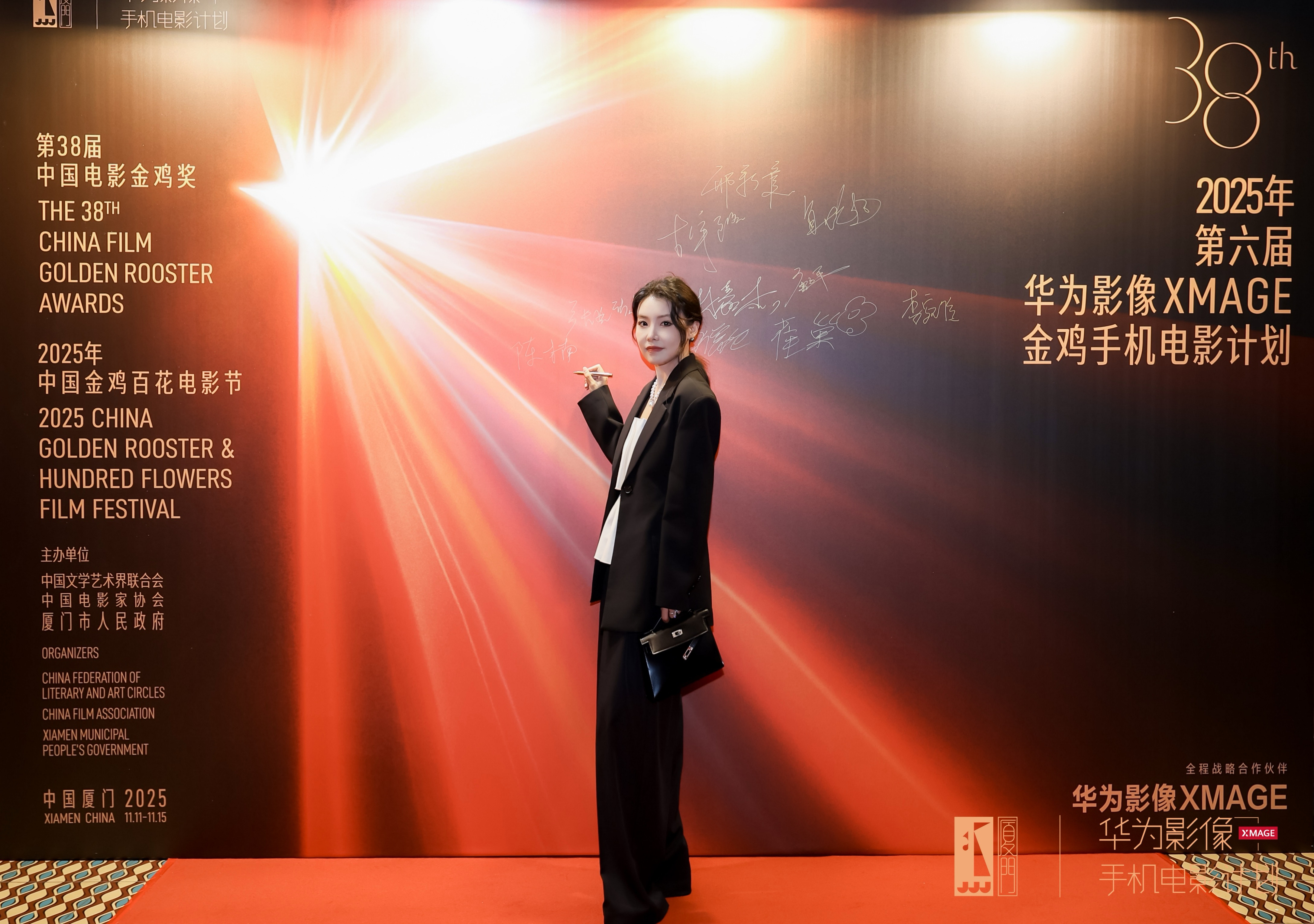 律师转行导演，我的首部手机短片入围金鸡啦十几年前坐在律所里的我，绝不会想到未来的