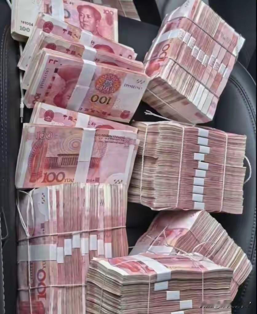 存钱，是为了更有底气！

我一朋友，52岁，被公司裁员。按理来说，这个年纪，上有