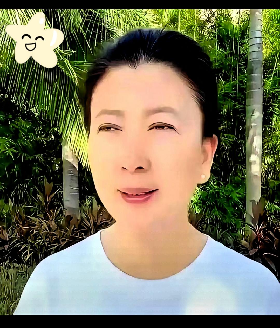  太气人！！！
298元10斤米还嫌客穷，
百万粉农妇主播彻底翻车
 
凌晨一点