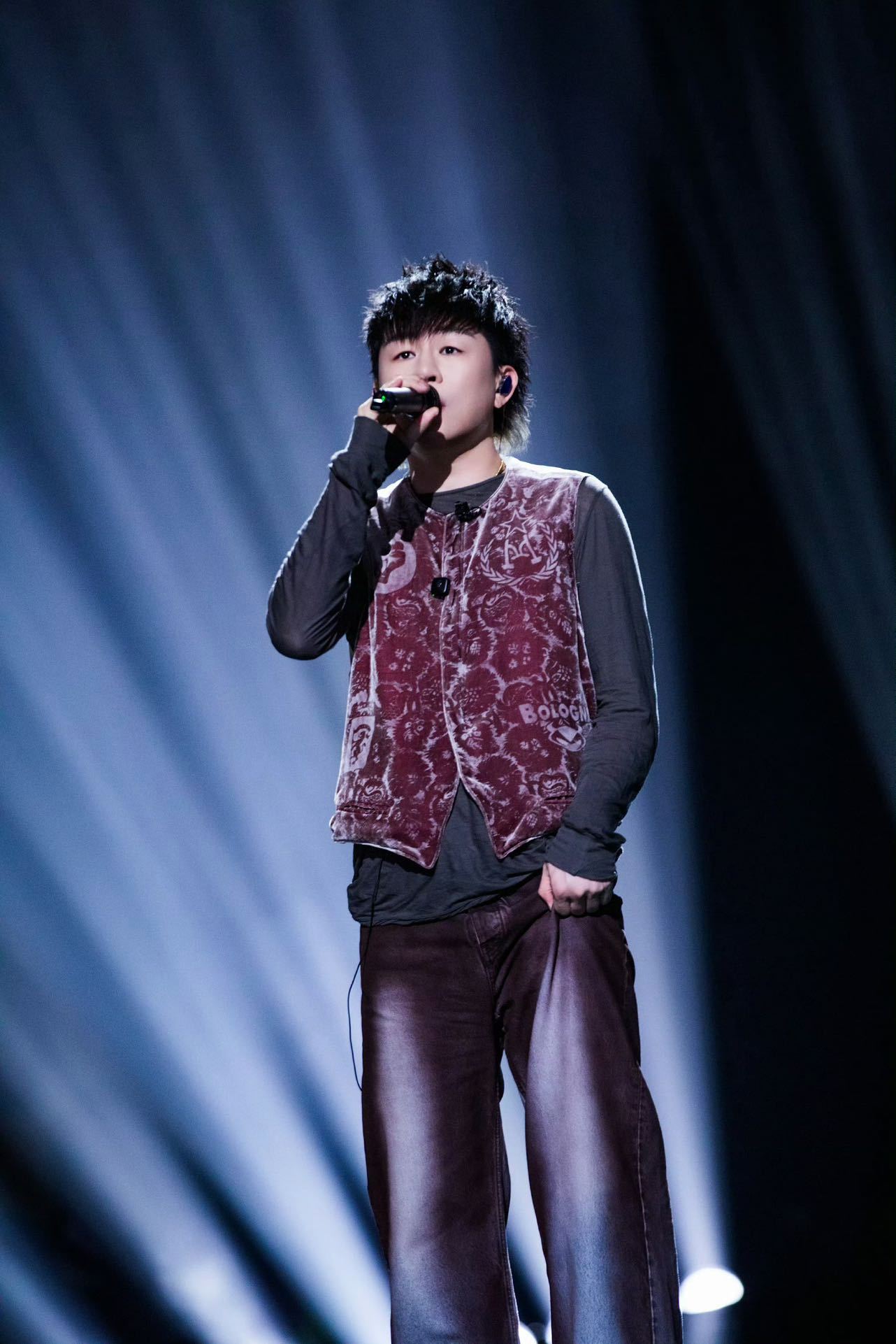 胡彦斌有编曲有嗓子胡彦斌高音太顶了歌手直播歌手2026认认真真看完了《偏爱》舞台
