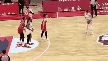 球商能顶半边天。[赞][赞][震惊]