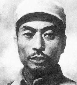 为什么杨靖宇将军身旁叛徒这么多？
包括他的干儿子张秀峰，手下得力干将程斌！
 