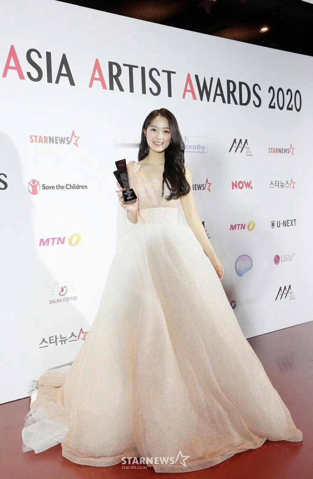 成长的演员金惠奫2020             2024 