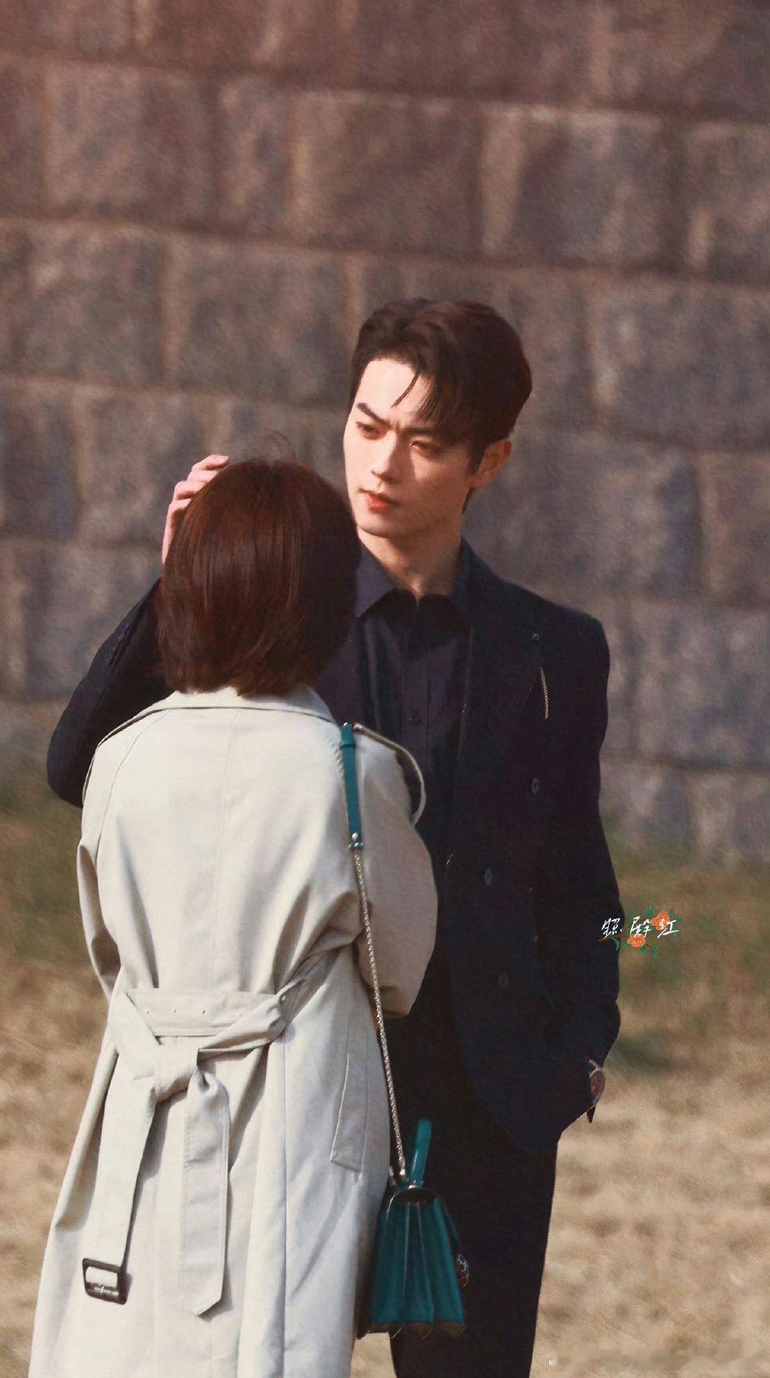 #天凉了许凯又讲冷笑话了#我可太喜欢看许凯讲冷笑话的场面了，可以说是笑点拉满，帅