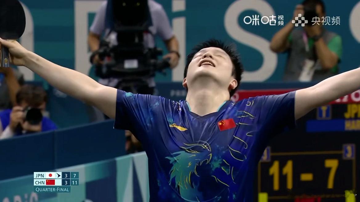 #樊振东晋级单打4强# 从落后到追平再到反败为胜，这就是中国乒乓球！强啊，小胖！
