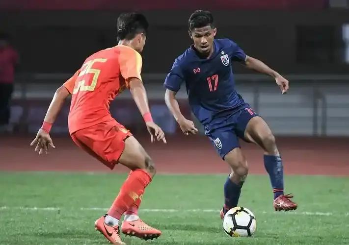 预测一下今晚国足U23和泰国U23的比赛吧。
在U23的一众干将蒯纪闻、刘诚宇、