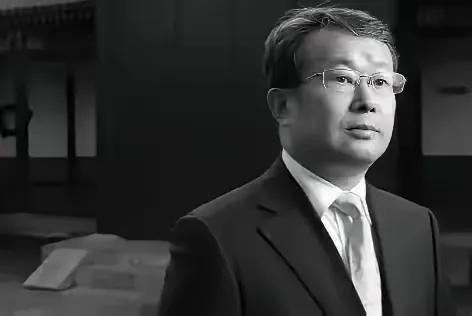 项立刚：台积电2纳米技术泄漏可能是个阴谋，这件事非常蹊跷，有很多疑点。

星巴克