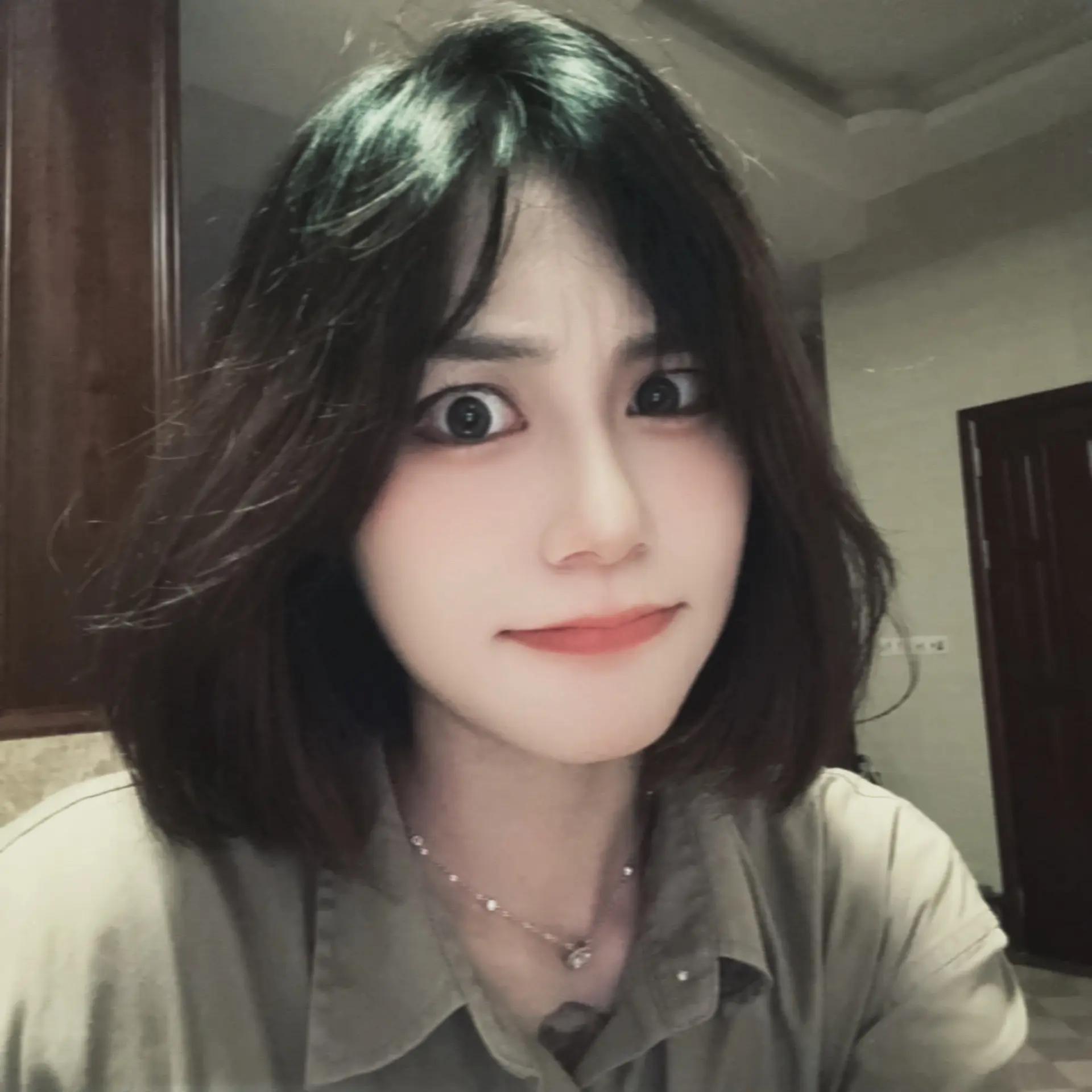 哦莫。短发杀回来了蒋雨珂