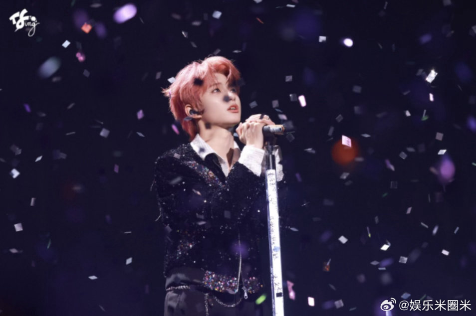 穆祉丞汪铎曝身边工作人员都喜欢穆祉丞周五晚高疯 穆祉丞担心工作人员烦自己，汪铎暖