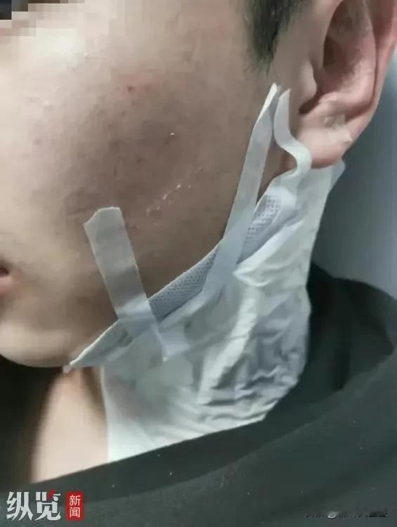 #学生厕所遭群殴被逼下跪？3人被拘#校园霸凌何时休？
近日，网传山东一高中生在学