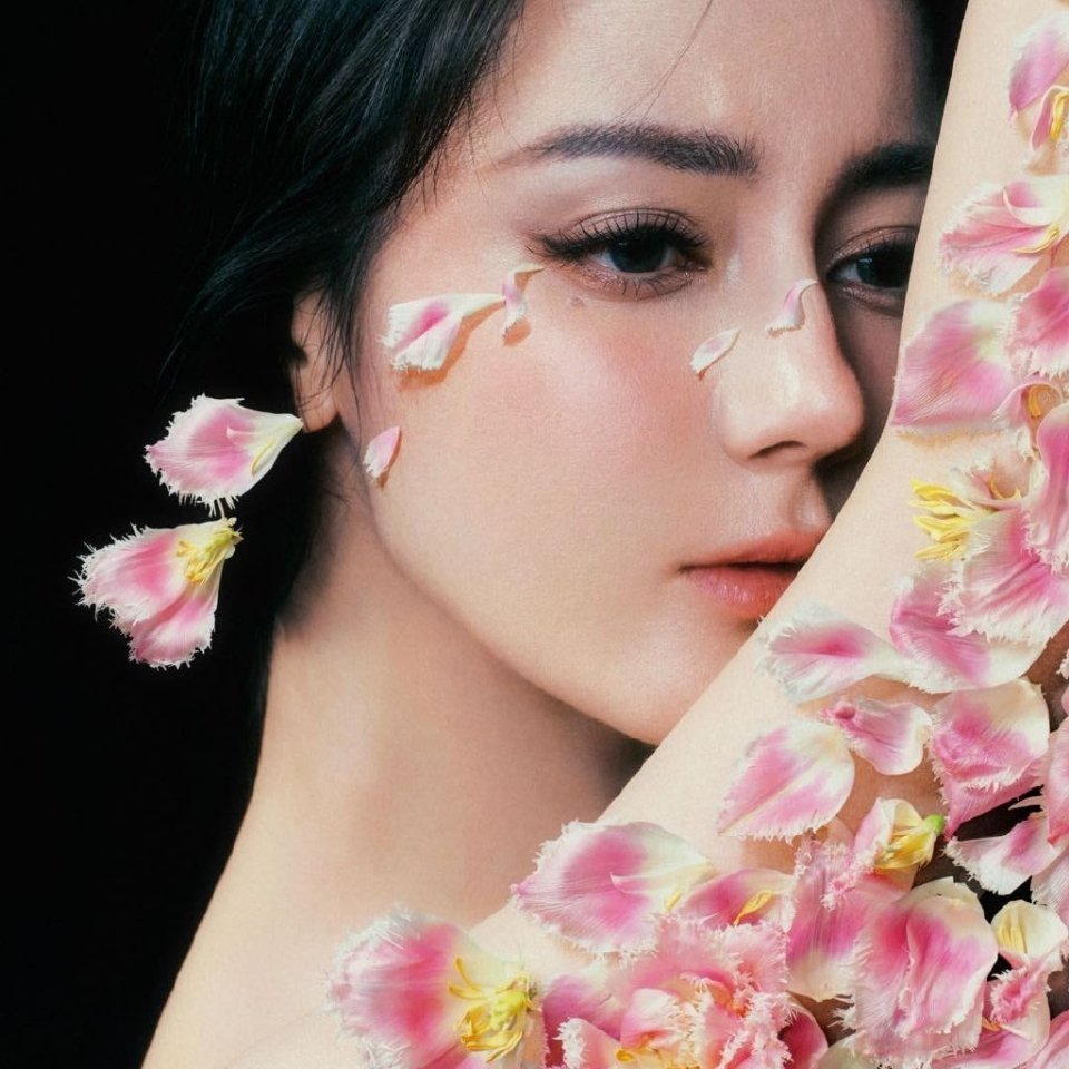 迪丽热巴迪丽热巴感谢嘉人迪丽热巴0603生日快乐今天星期巴宋昕冉卡点为迪丽热巴庆