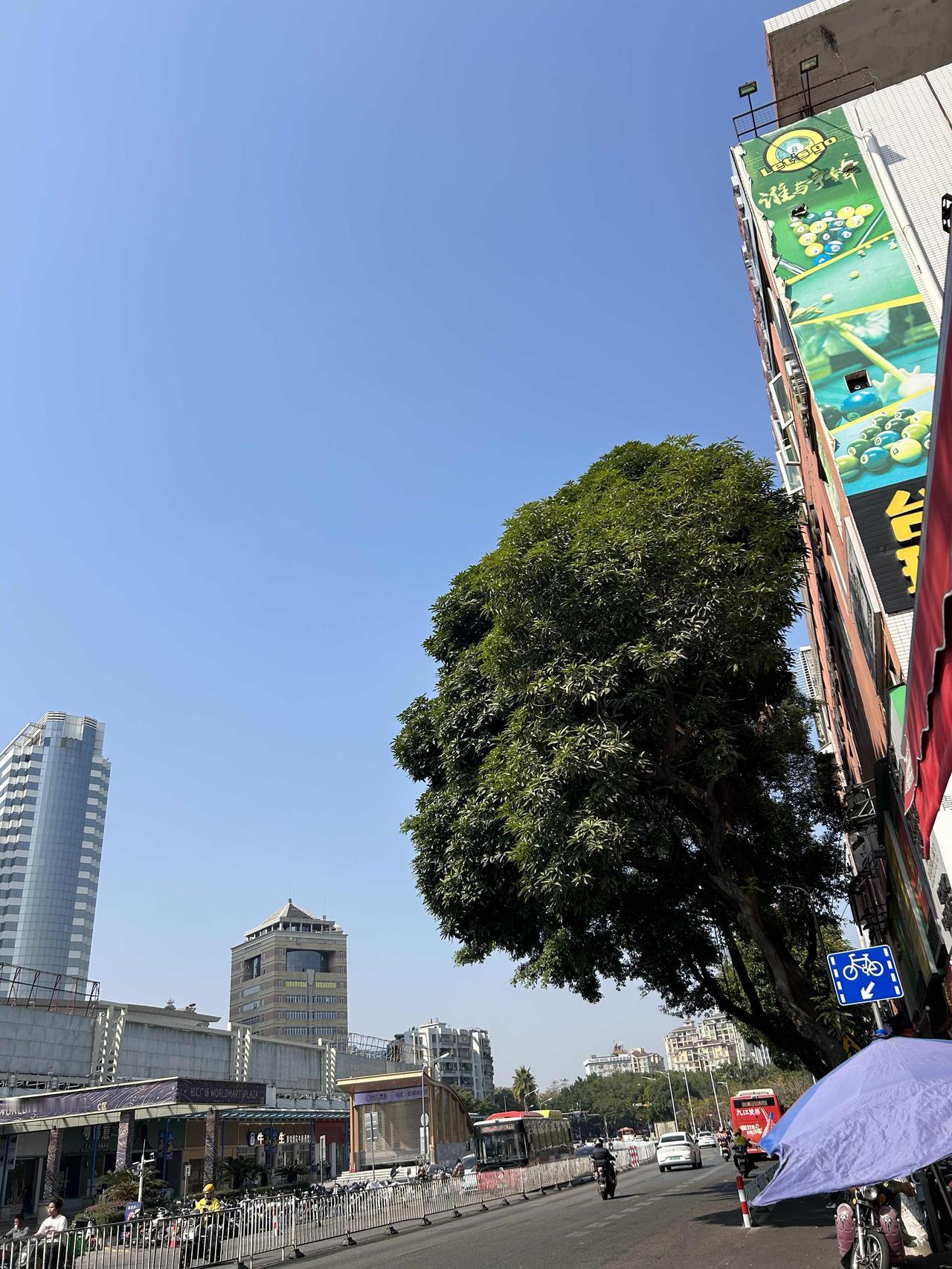 成为一个有阅历的人好不好呢？

我觉得肯定是好的。

这样肯定是利大于弊的事情！