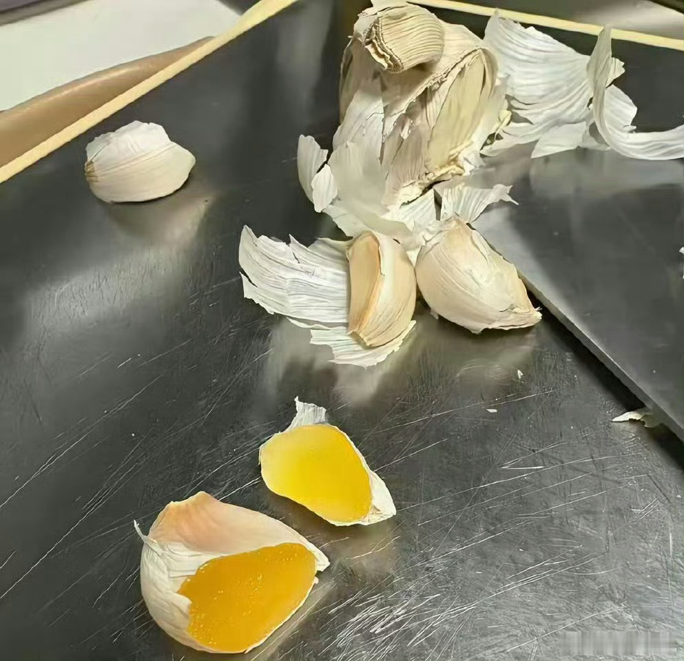 超市买了2斤大蒜，都是这样的，可以吃吗？ 