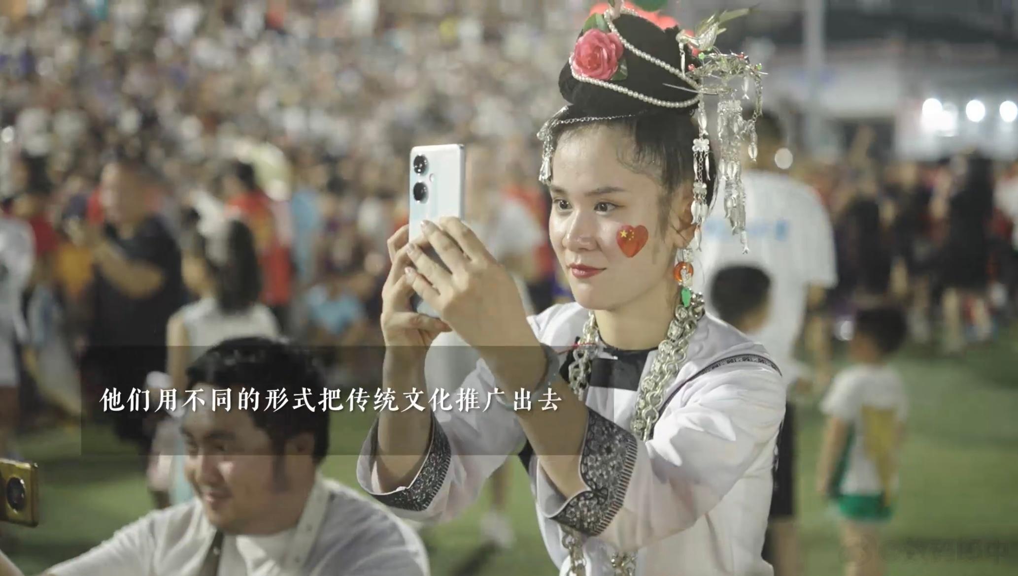 #贵州非遗传承人的村超魂#最近村超真的太火了，看了下当地人用手机拍下的夜生活照片