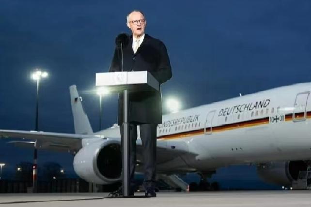 2月25日，德国总理默茨写道:“我将带着这份提议前往中国，探讨公平、可靠、平等的