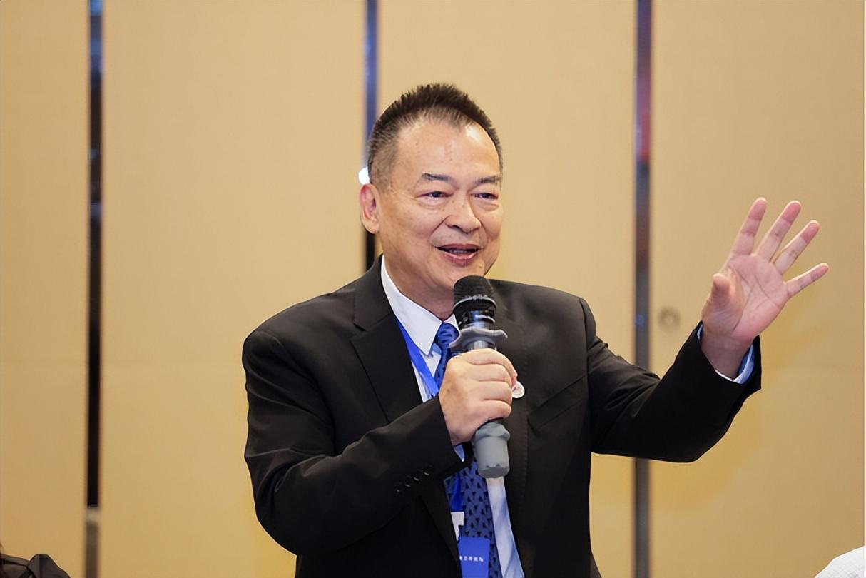 美国为啥怕中国收复台湾？不夸张的说，只要中国收回台湾，美国就得从霸主位置滚下来，