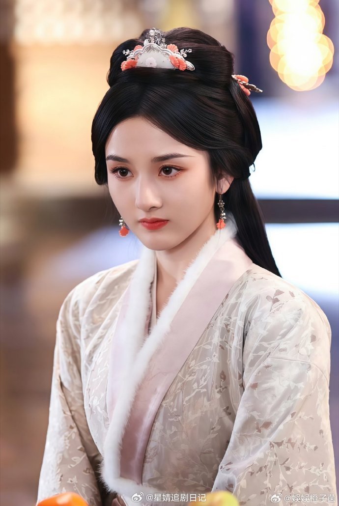 🍉《刺棠》张凌赫，宋祖儿这剧男主一直传🐮女主传了好几个了，祖儿是最新的 我觉