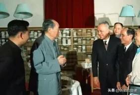 爱因斯坦日记嘲讽中国人？别被偏见带偏，看清1922年的真相才叫清醒
 
著名科学