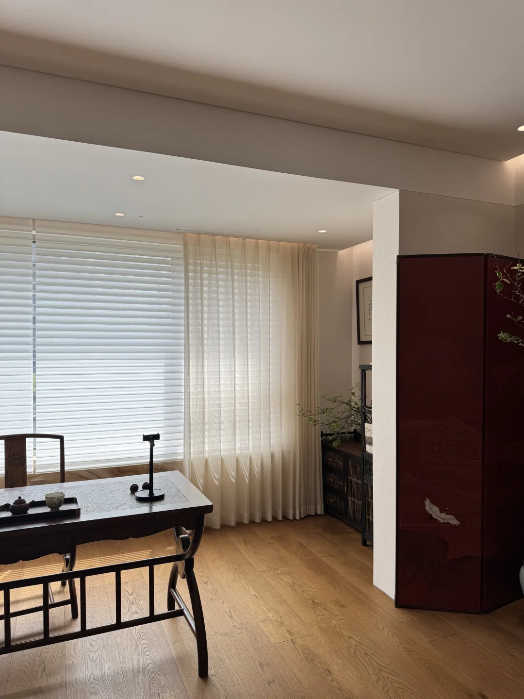 新中式客厅的窗帘|双重光影