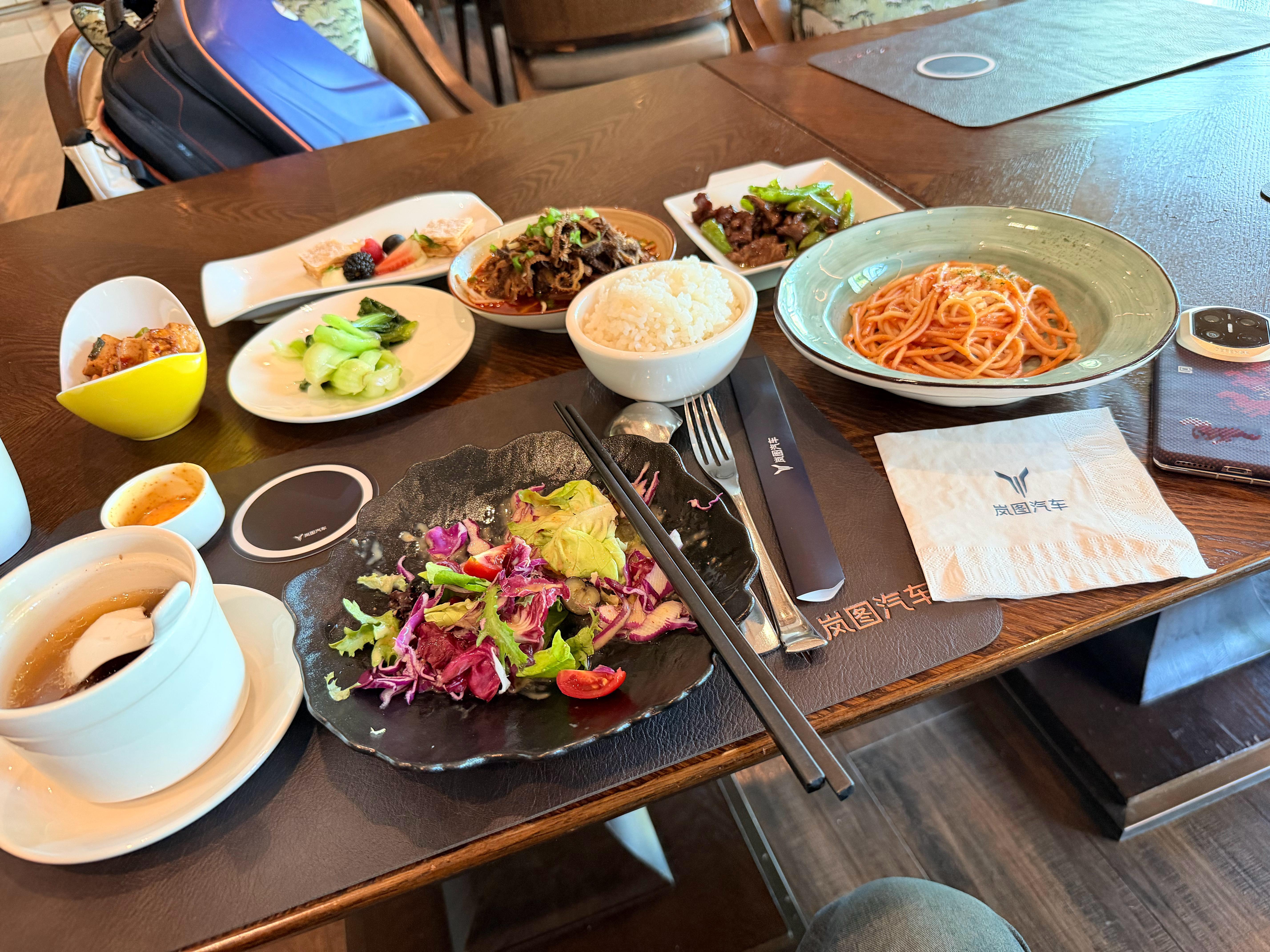 还是丰田这些企业转型快很快能融入中国体系本田如今在觉醒确实有点难受大众现在也起来