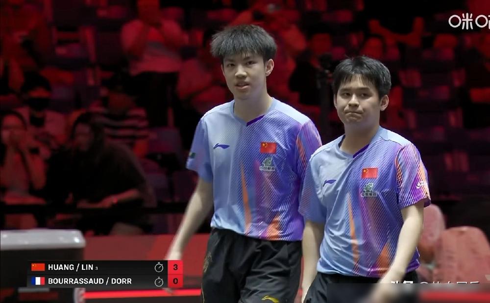 林诗栋，胳膊上的那道血印子，比那场3-0的半决赛，更让人印象深刻。赢球，不稀奇，