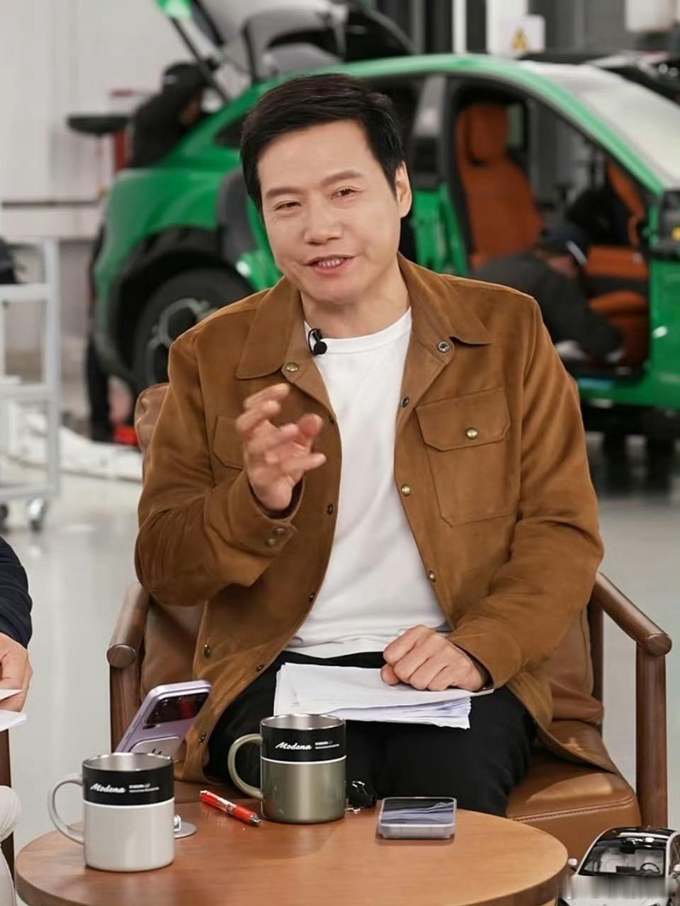 雷军直播 现场给大家拆YU7，这不只是简单的对自身产品的自信，更多还是要回应社会