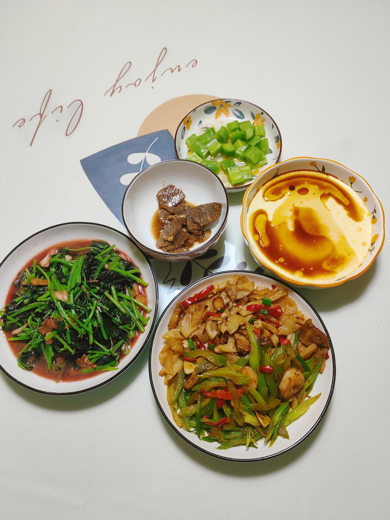 没有老公在家的日子，少煮一人饭，省时又省力，连觉都能睡到早上五点，简直太自在了！