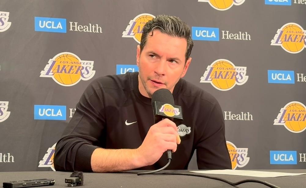 雷迪克表示：“今晚的失误、对手的快攻得分以及内线得分，把我们彻底杀死了。” 