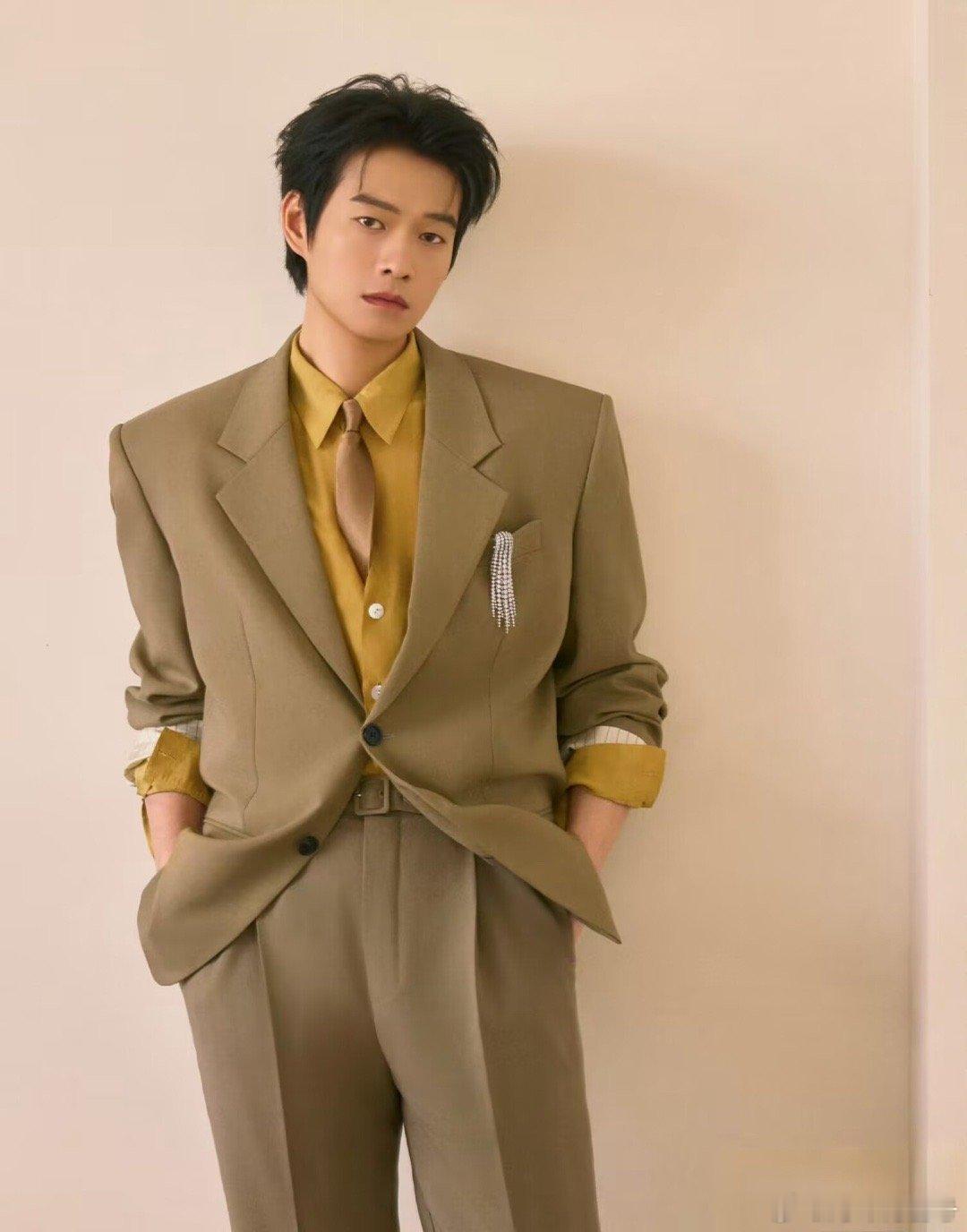 起猛了在综艺里看到了孟宴臣周五晚高疯 王传君太懂观众想看什么了！慢动作、光影、构