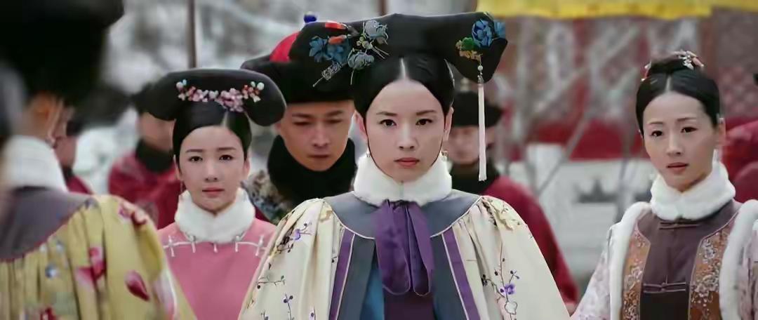 乾隆身边这位未入后宫的侍女，为何死后被追封皇贵妃？
 
 
有一位女子，一生仿佛