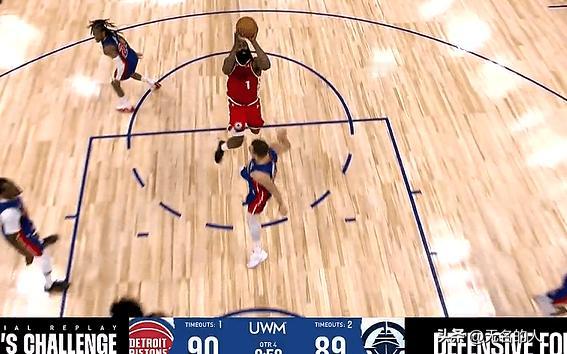 哈登关键时刻抛投打进造成犯规，快船成功追平



别看哈登铁了一整场，关键时刻不