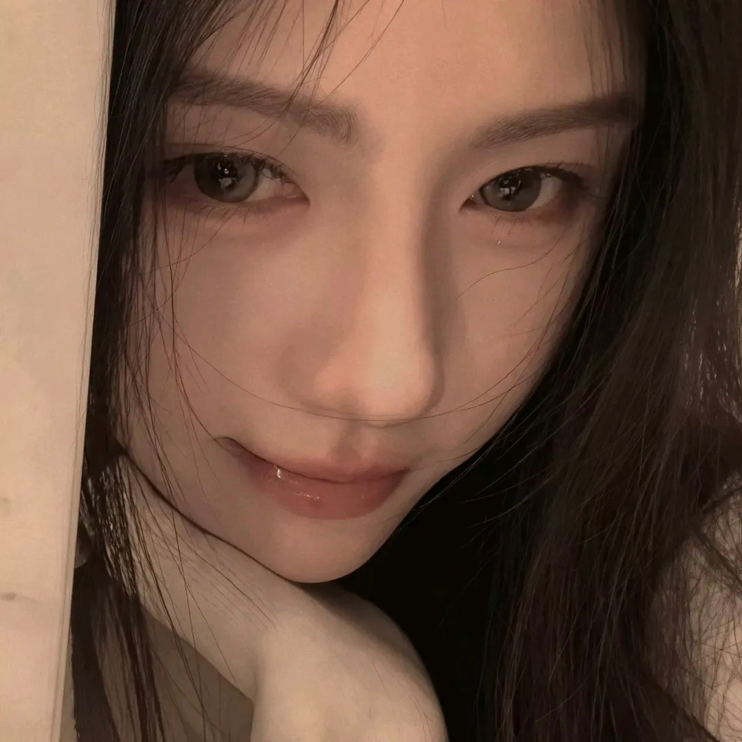 鞠婧祎韩系头像cr：祎个橘痣. 