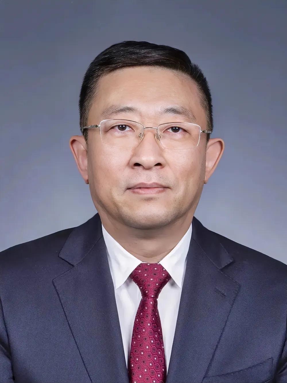 我国29所医科大学校长，毕业学校：
1、首都医科大学校长：饶毅————加州大学
