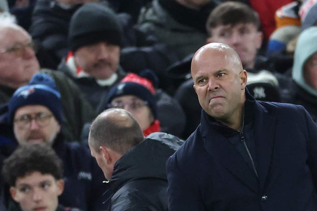 元旦当天，0:0战平利兹联后，赛后斯洛特又在侃侃而谈。
如何聪明的去获得点球。