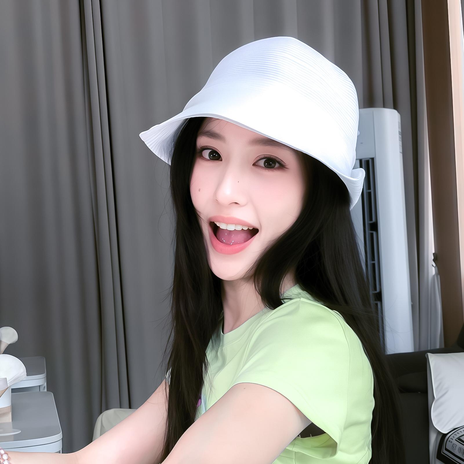 胡连馨𓈒🪴꙳⋆🍀♡ ◟✦ 🐰⤾··头像壁纸更新～ 