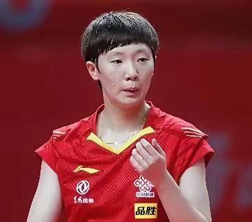 王曼昱又栽在削球手上了，这次是日本的佐藤瞳。
上一场输给韩莹之后，很多人以为只是