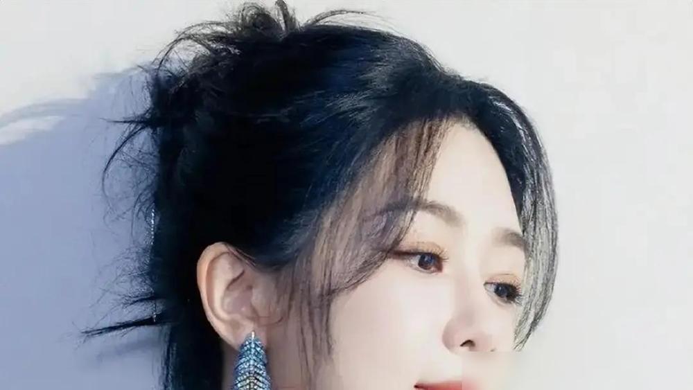 内娱最清醒的真相，往往藏在那些听起来像玩笑的自嘲里。
杨紫面对生理需求回以“戒