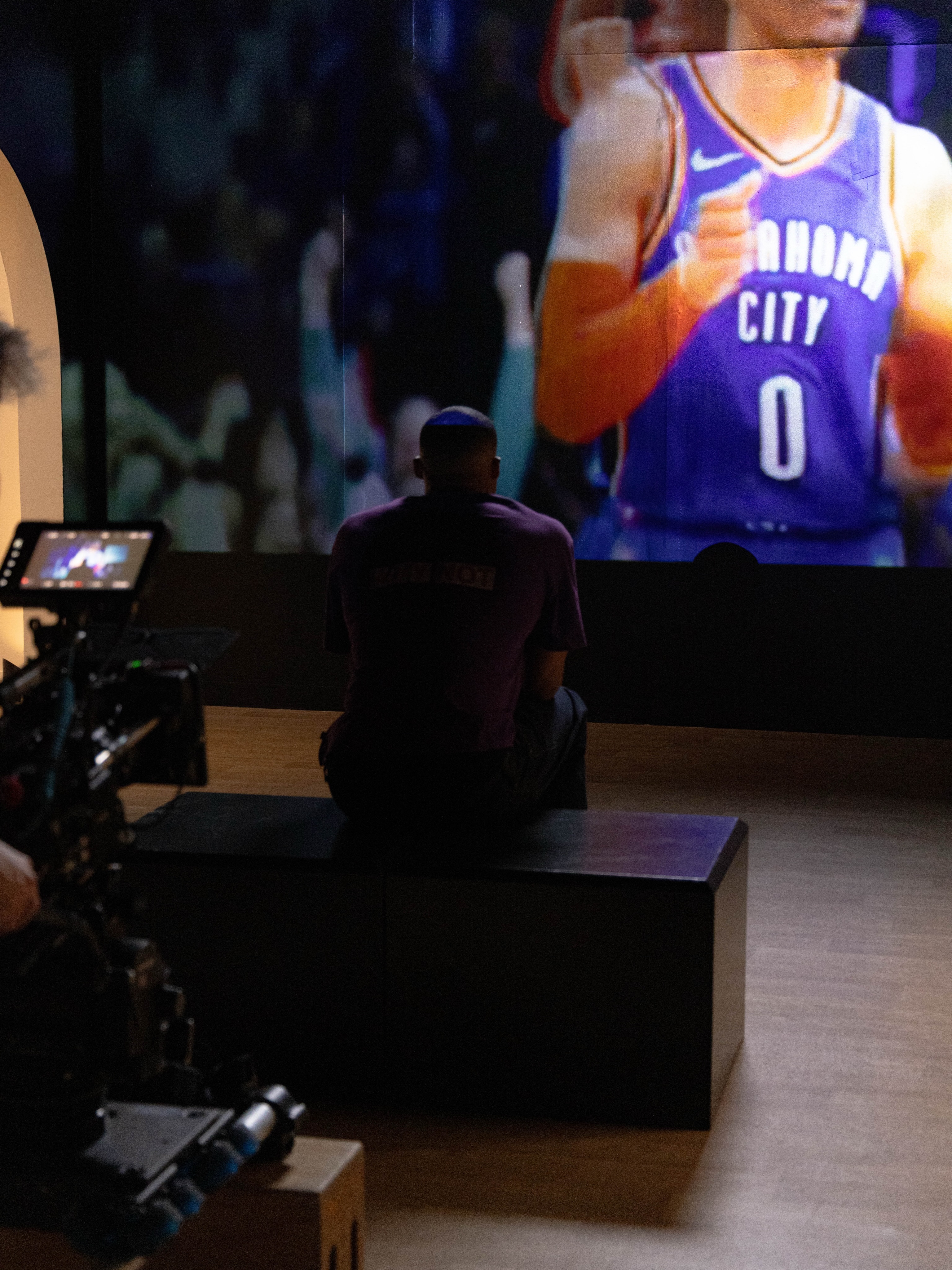 威少退役视频拍摄的幕后照片威少宣布退役NBA